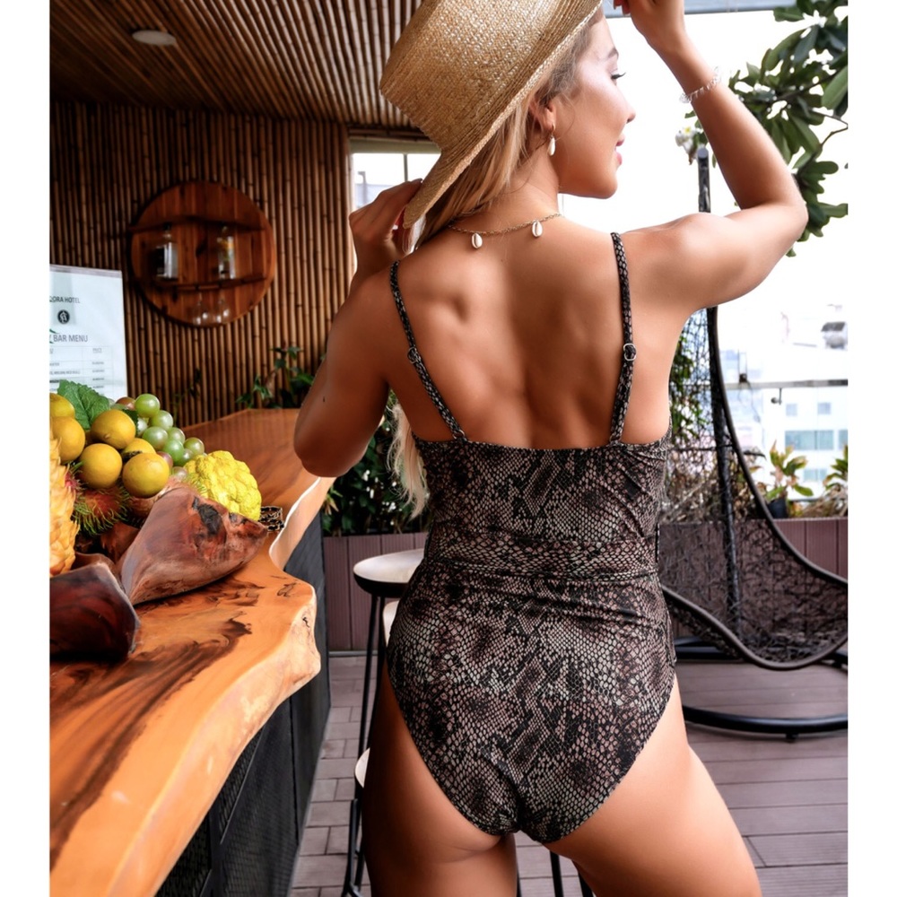 Sexy Belted Snakeskin Push Up Swimsuit - Picture 3 of 12